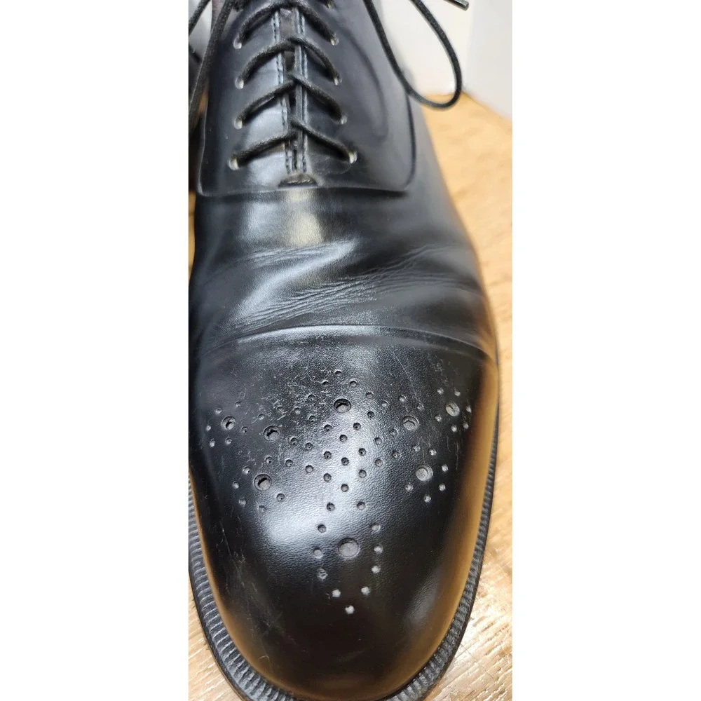 Santoni Black Leather Cap Toe Medallion Oxford Dress Shoes Lace 10.5 US 9.5 UK